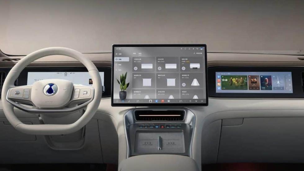 Νέο Denza N8L: PHEV με 762 άλογα και 230 χλμ. ηλεκτρική αυτονομία